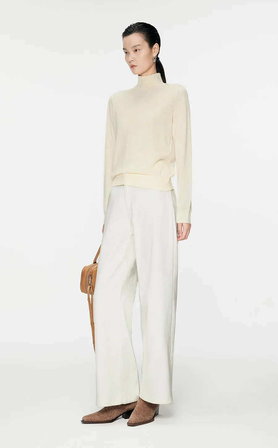 Sweater / JNBY Ultra-Fine Knit Semi-High Neck Pullover